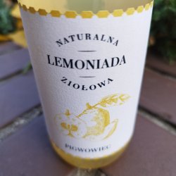 Stara Szkoła Lemoniada Pigwa